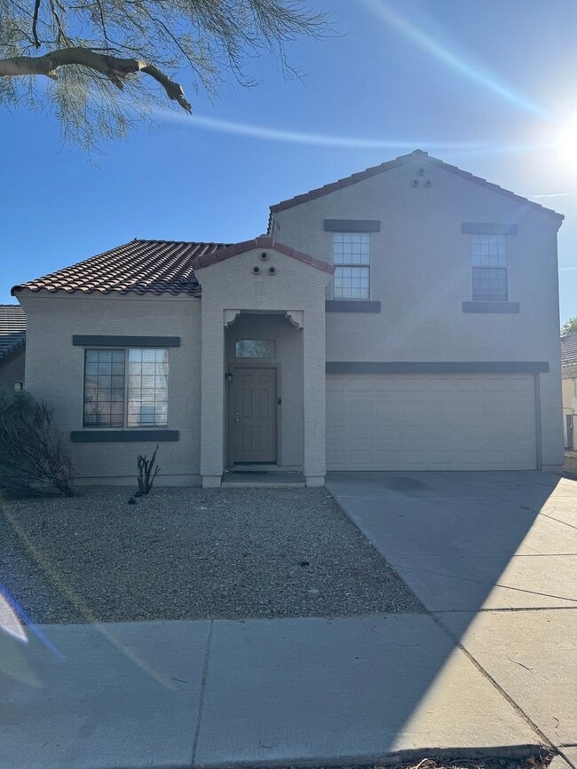 Building Photo - 4 BEDROOM IN PARK MEADOWS