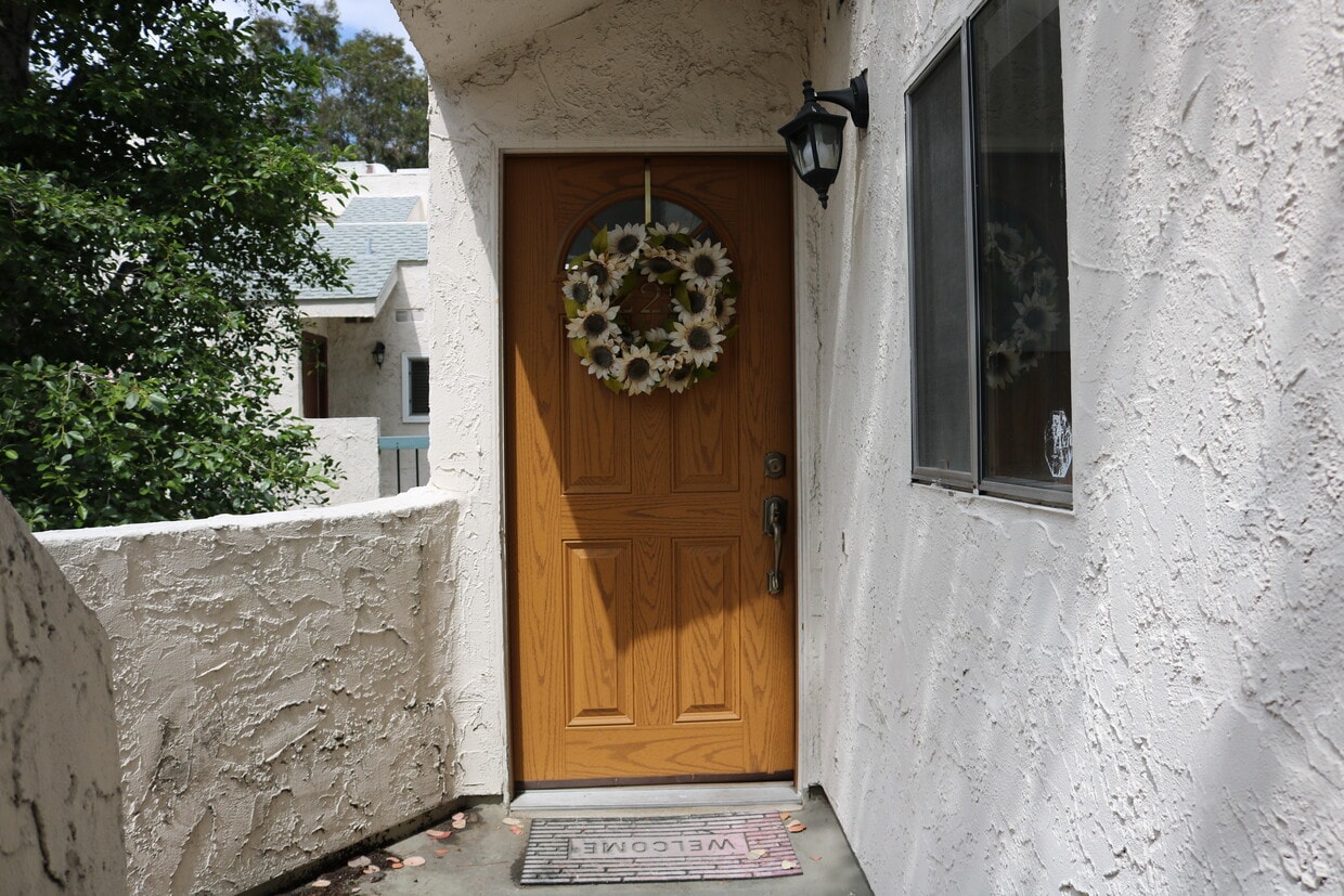 18411 Hatteras St Unit 225, Tarzana, CA 91356 Condo for Rent in