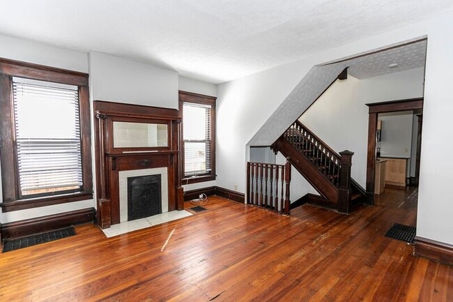 Building Photo - 217-219 Wilber Ave