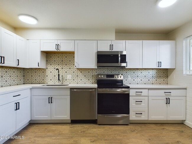 Foto del edificio - 3027 N 37th St