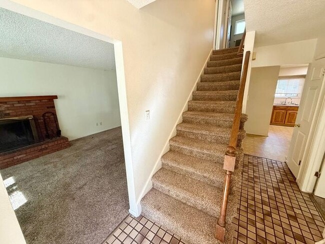 Building Photo - Spacious 4 Bed, 2.5 Bath Home in Fort Collins