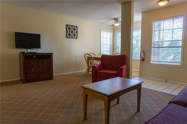Foto del edificio - 4108 Enchanted Oaks Cir