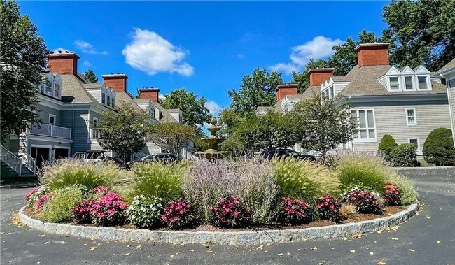 Condominios South Gate - 450 Center St