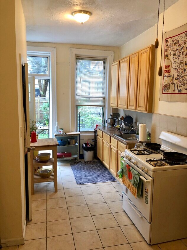 1716 Himrod St Unit 1R, Ridgewood, NY 11385 Apartments in Ridgewood