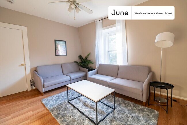 Building Photo - Room in Shared 2 bed/1 bath home
