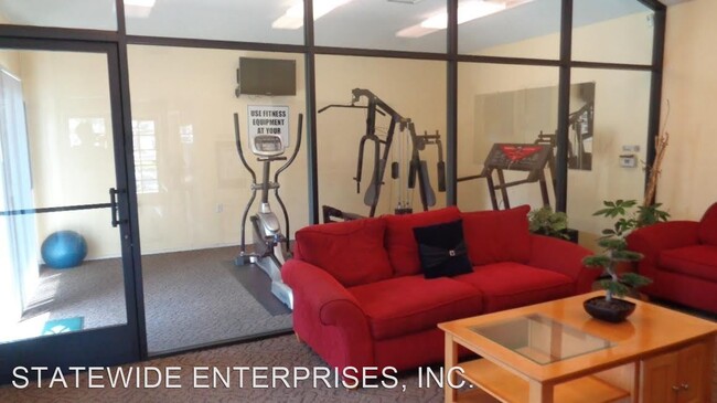 Building Photo - 617-687 N Las Posas Rd