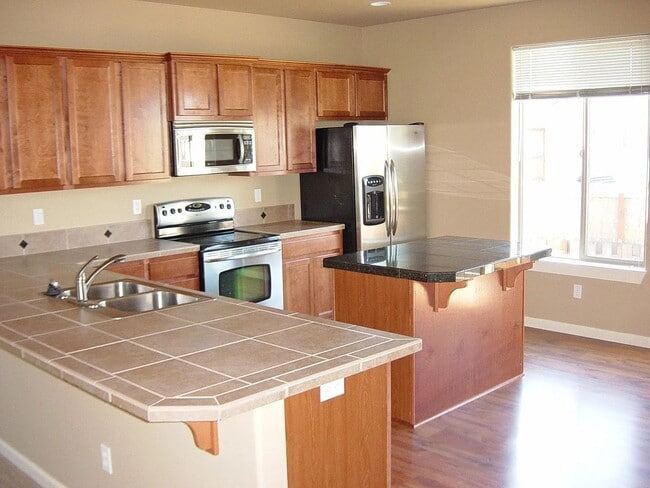 Photo - 20780 SW Sister Ln House