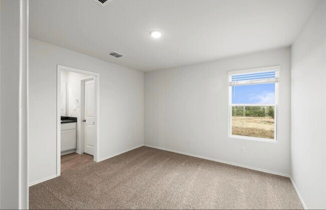 Building Photo - 116 Kendall Ln