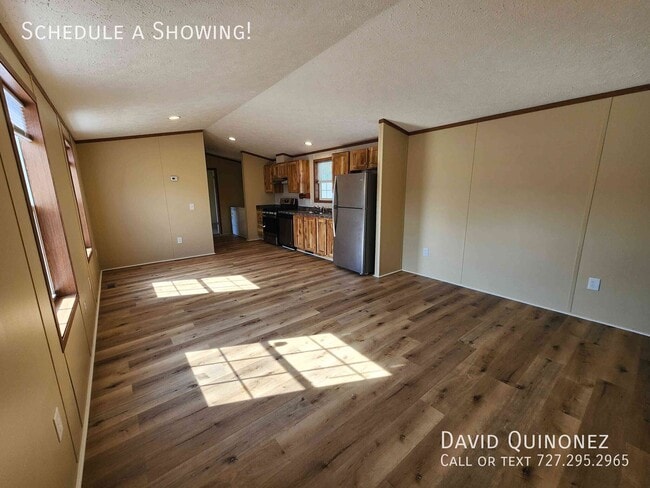 Building Photo - 5711 Heather View Ln