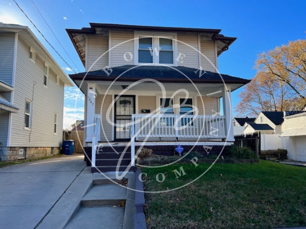 Primary Photo - Beautiful 3 bedroom West Toledo Home