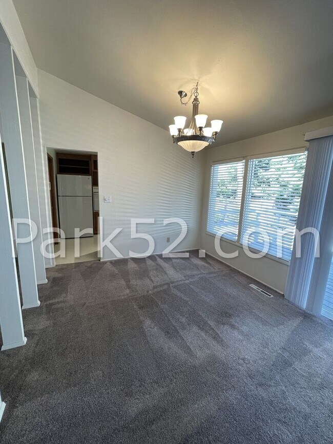 Foto del edificio - 69 W Shore Ave SW