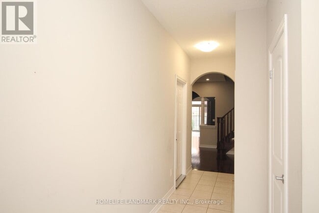 Building Photo - 404 LADY NADIA Dr