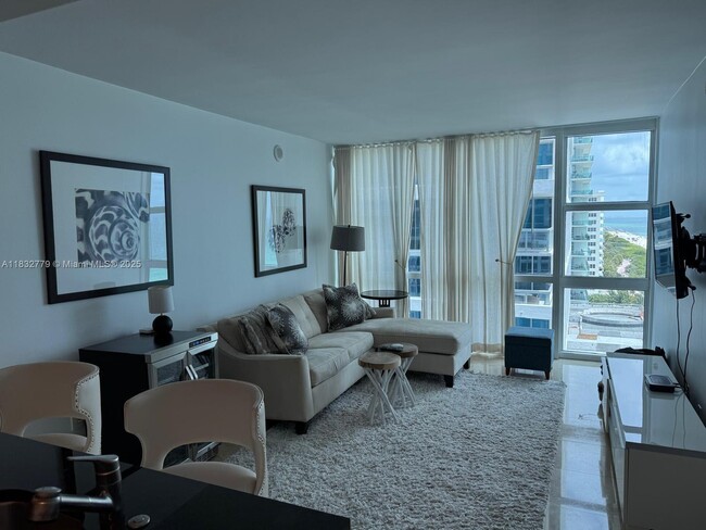 Building Photo - 6801 Collins Ave