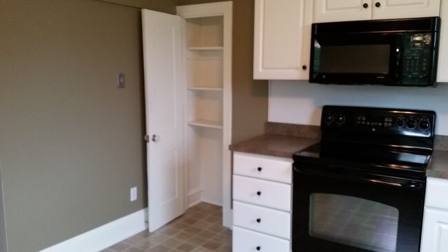 Building Photo - 253 Telford Pike