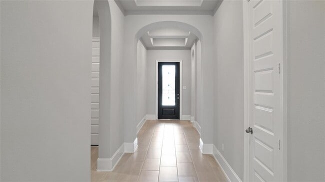 Building Photo - 16807 Hemlock Grove Dr