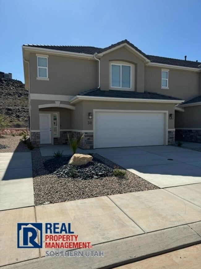 Building Photo - 1042 S 1450 E