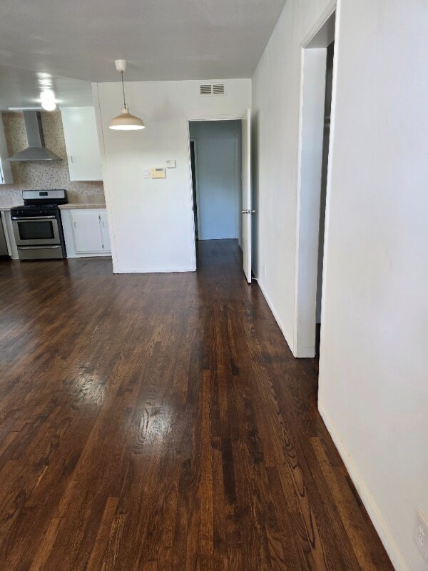 Foto del edificio - 3528 Laurel Ave