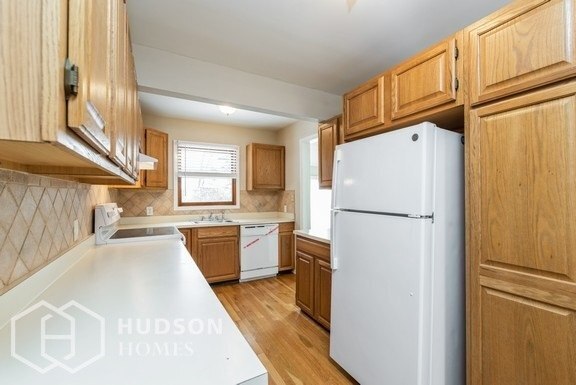 Foto del edificio - 15 Leo Ave