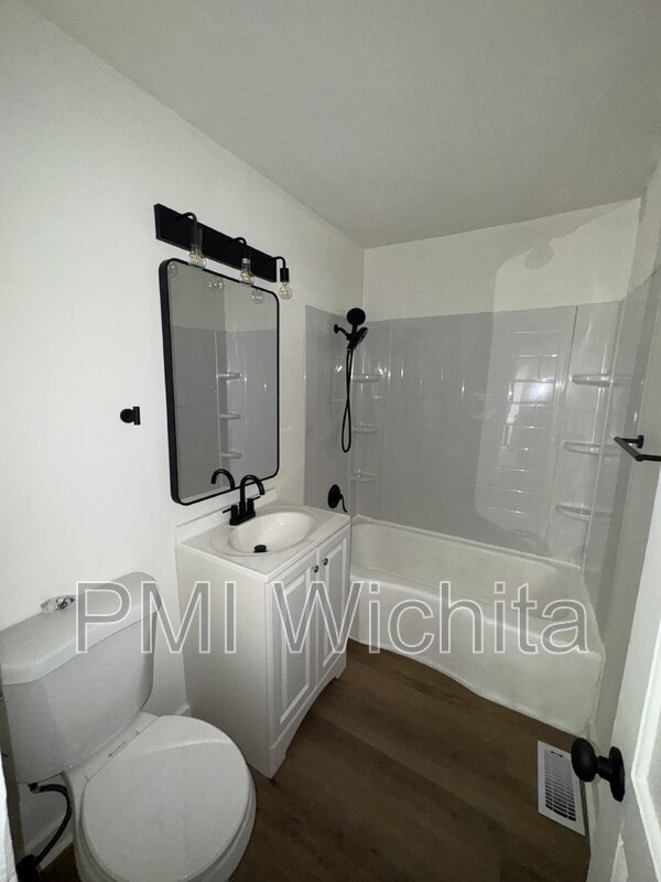 Foto del edificio - 4311 E Lincoln St