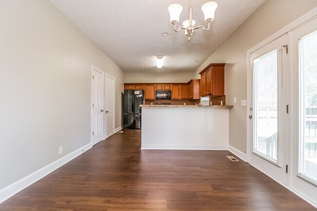 Foto del edificio - 1733 Kinsale Ave