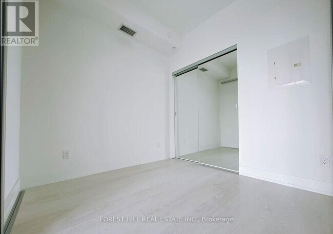 Photo du bâtiment - 308 Jarvis St