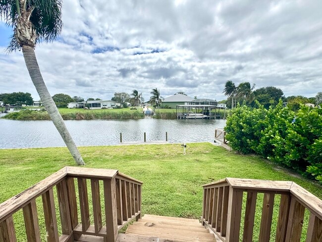 Foto del edificio - 2304 SE 34th Ln