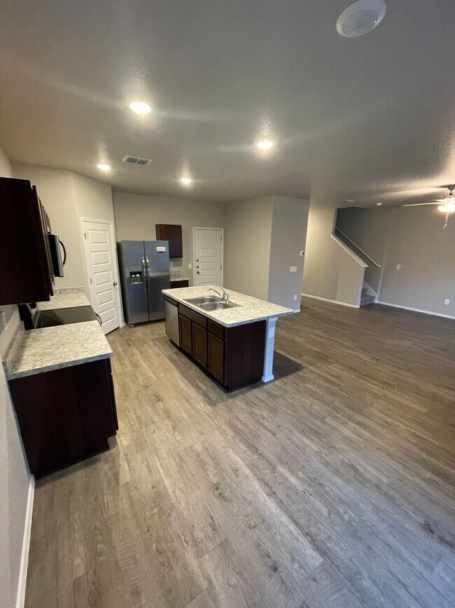 Foto del edificio - Coming Soon! Modern 3-Bedroom, 2.5-Bath Home in Scotts Hollow | Pre-Leasing Now