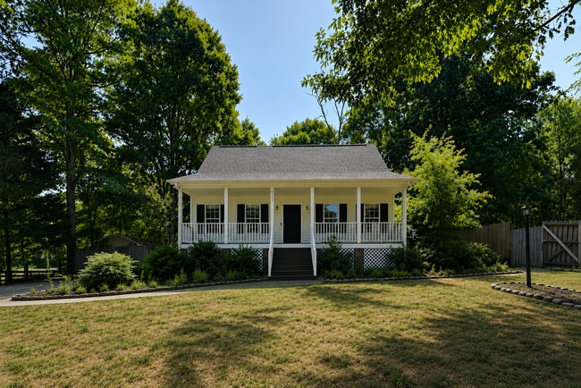 Building Photo - 2523 Sumter Dr
