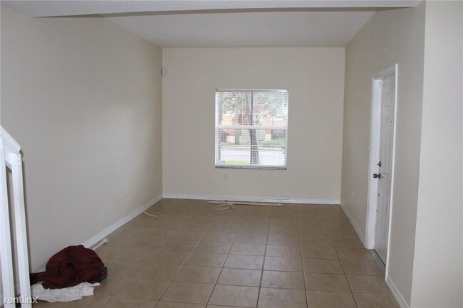 Building Photo - 5854 Siena Ln