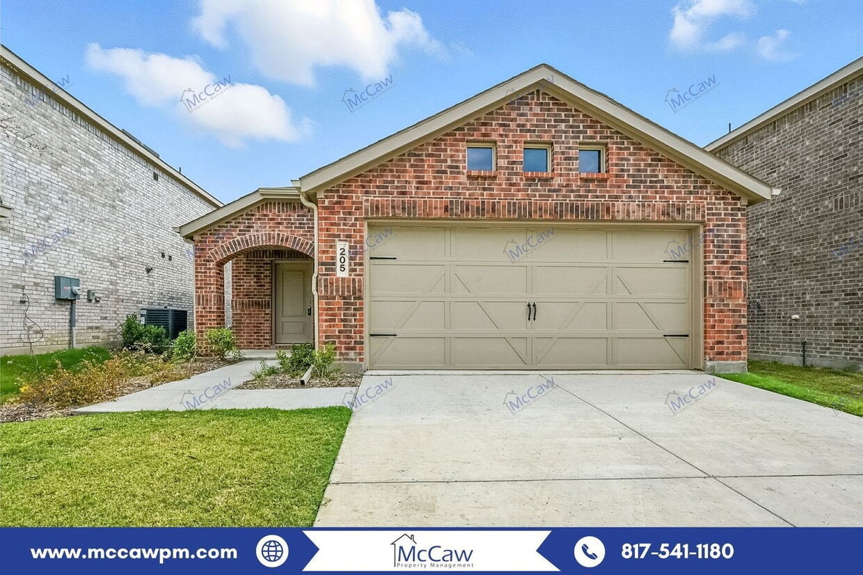 Photo - 205 Ashbrook St