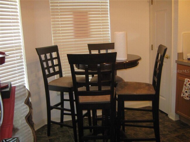 Building Photo - 5842 Breakwater Dr