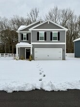 Building Photo - 633 Currant Cir