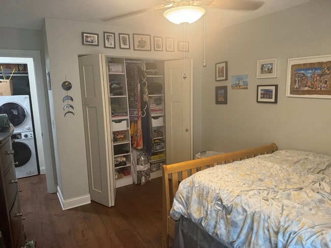 Building Photo - Gorgeous Modern Condo with Private Patio, ...