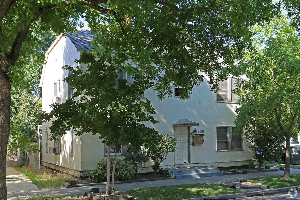 Primary Photo - 2500 S St