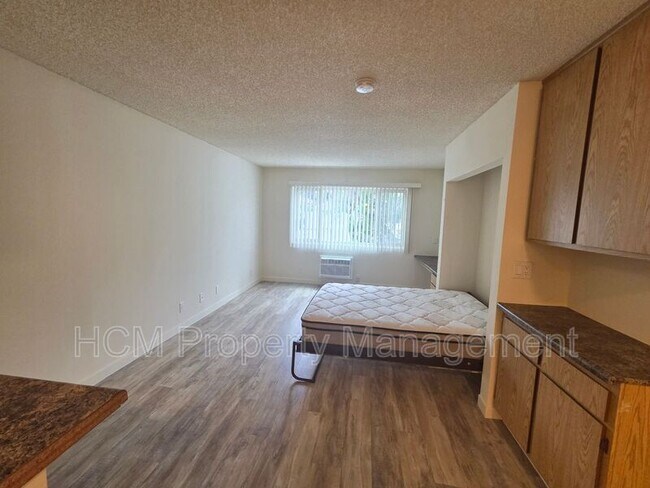 Building Photo - 10075 Tujunga Canyon Blvd