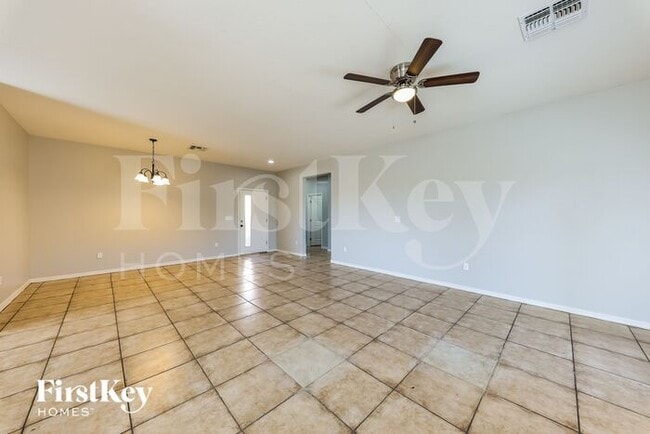 Building Photo - 4841 S 21st St