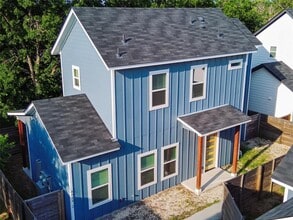 Building Photo - 6014 Fairway St