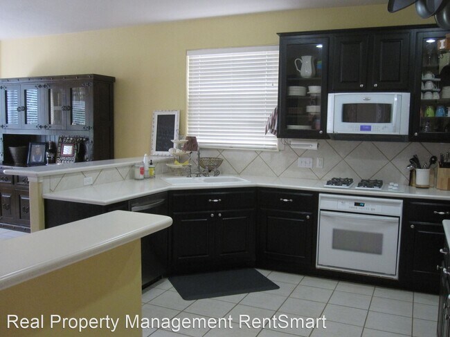 Building Photo - 6 br, 3.5 bath House - 2528 Crenshaw Drive