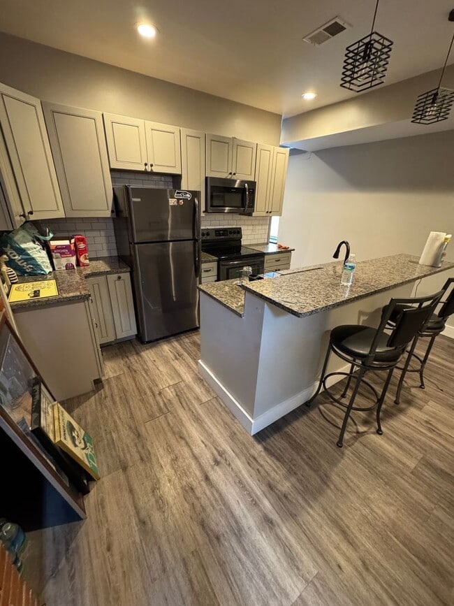 Building Photo - 5148 Dearborn St