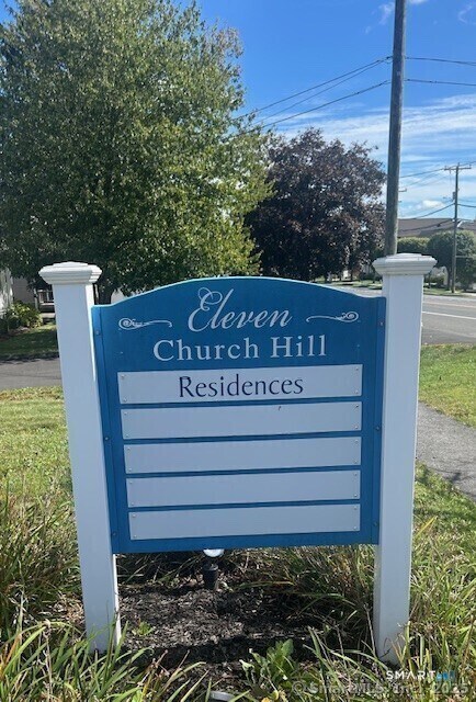 Foto del edificio - 11 Church Hill Rd