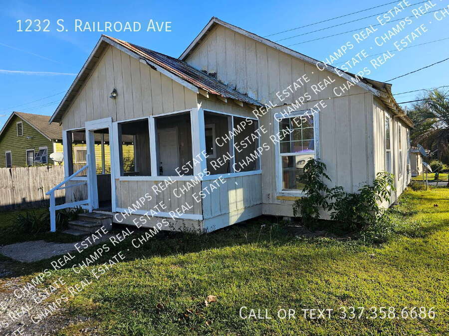 Foto del edificio - 1232 S Railroad Ave