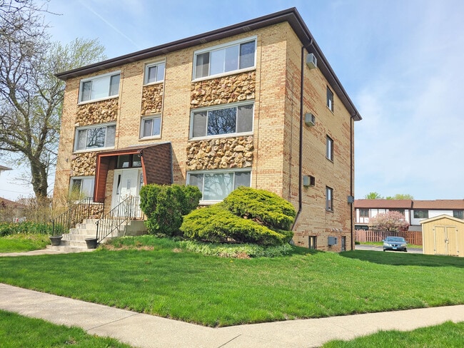 Building Photo - 2 Paxos Dr