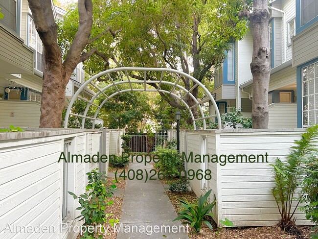 Building Photo - 2 br, 1 bath House - 976 Belmont Ter., Uni...