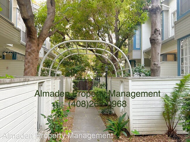 Foto del edificio - 2 br, 1 bath House - 976 Belmont Ter., Uni...