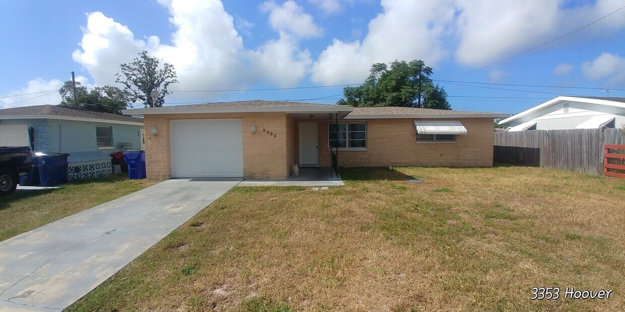 Foto principal - 3 Bedroom 2 Bath 1 Car over sized garage