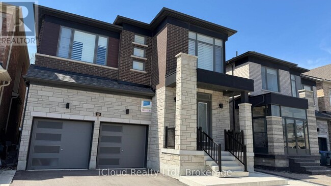 Building Photo - 144 Petch Ave
