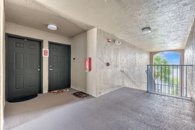 Foto del edificio - 5055 Wiles Rd