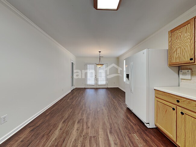 Foto del edificio - 4477 Westhill Pl