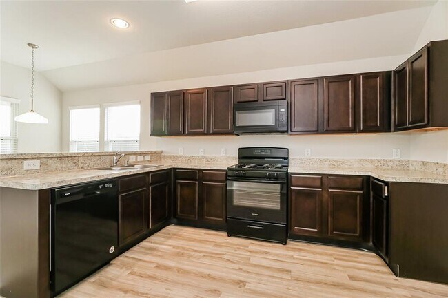 Foto del edificio - 25758 Hazy Elm Ln
