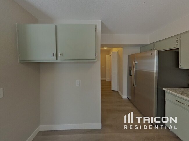 Foto del edificio - 1584 Canoe Creek Dr N